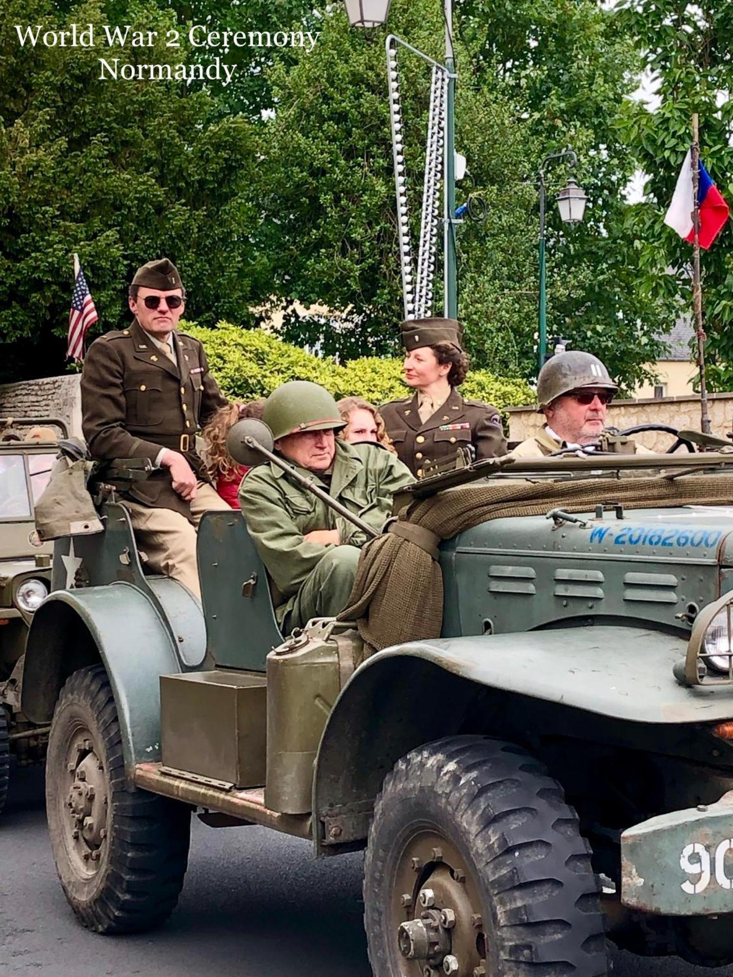 Double J - Omaha Beach Formigny エクステリア 写真
